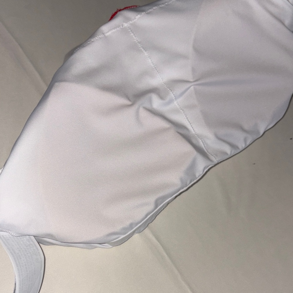 Hollisters women #sporty top GillyHicks White and Red USA 🇺🇸 m builtin sportsbra - Picture 6 of 7